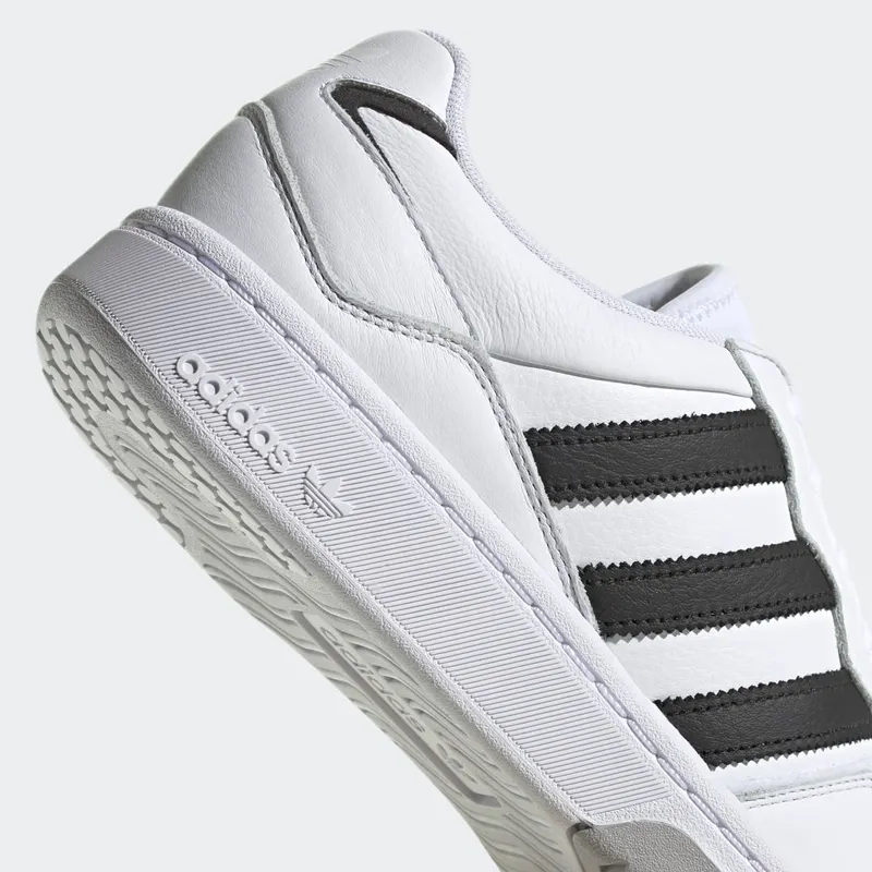 Adidas Courtic Cloud White / Core Black / Cloud White (GX6318)