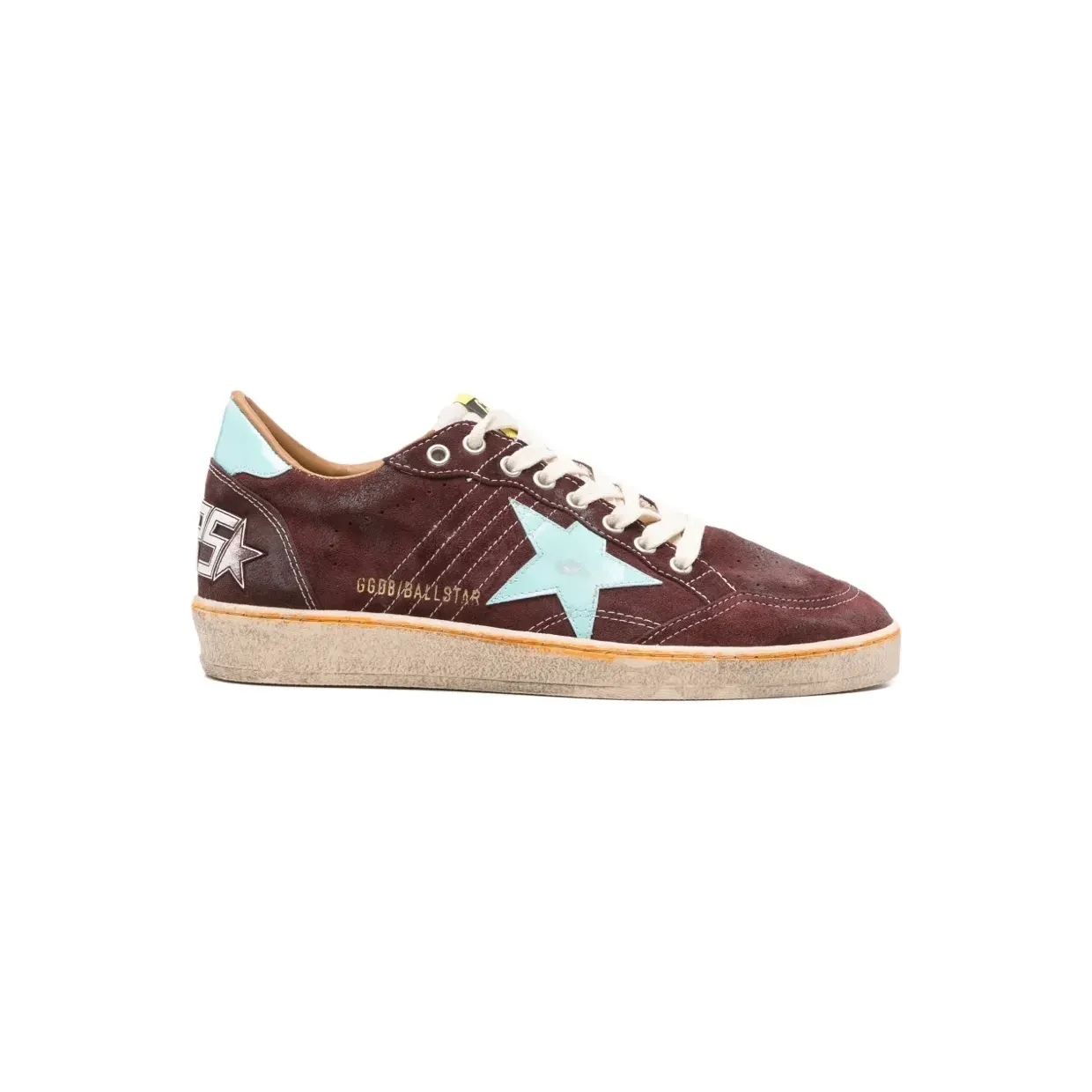 Golden Goose Ball Star aus dunkelrotem Veloursleder mit hellblauem Stern und Fersen-Tab-Sneakers “Brown” (GMF00117F007368)