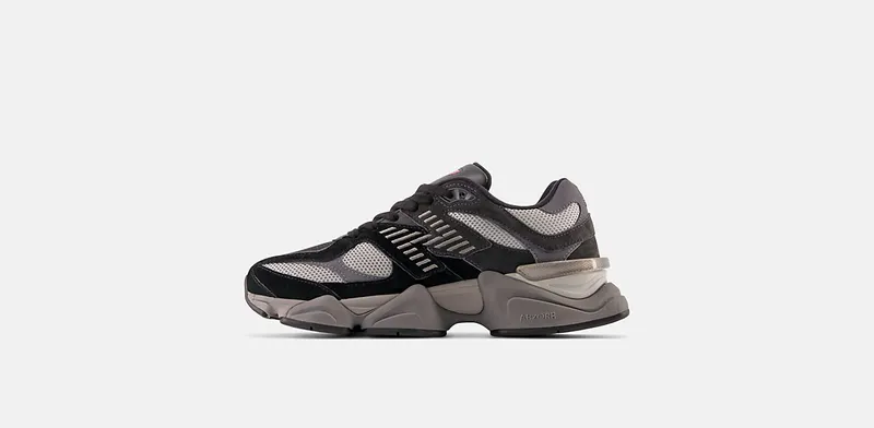 New Balance 9060 Triple Black (U9060BLK)
