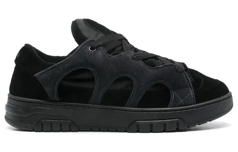 Santha Model 1 “Black” (YU01S1OR)