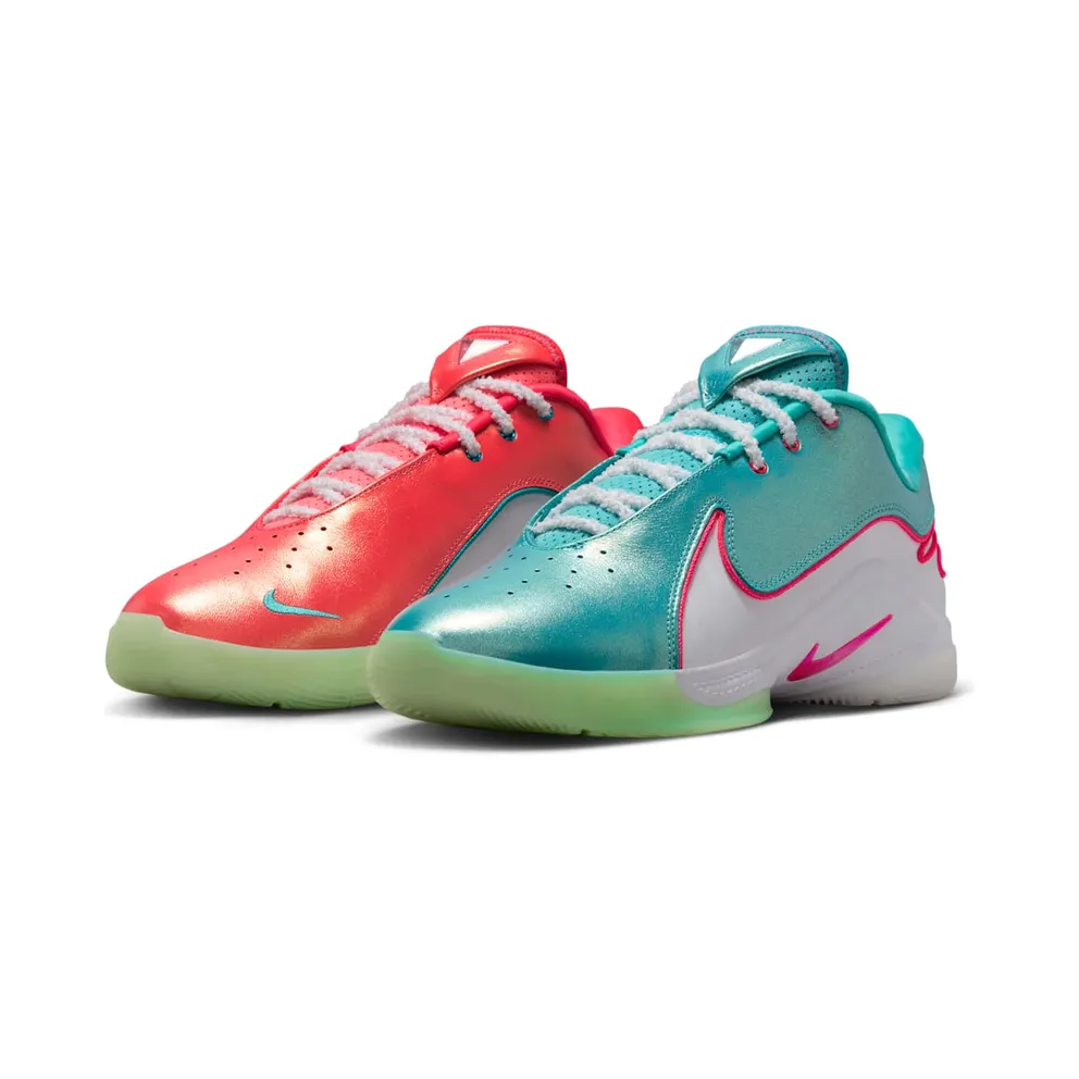 Nike LeBron 22 “Christmas” (HV5148-600)