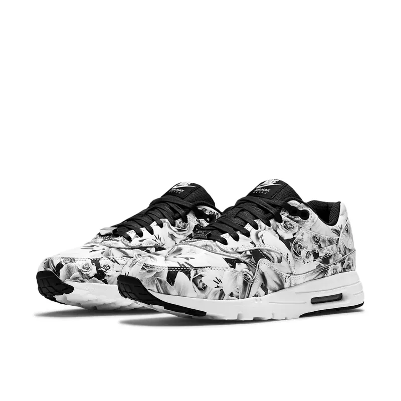 Nike Air Max 1 New York City Collection (W) Black/Summit White-Black-Black (747105-001)