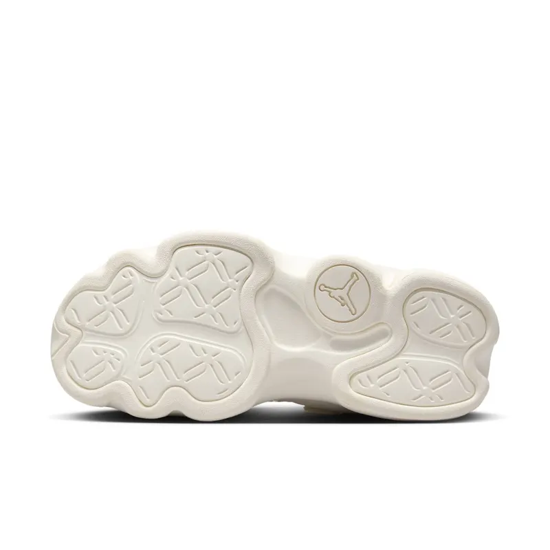 Jordan Deja Sail Metallic Gold (FN5036-100)