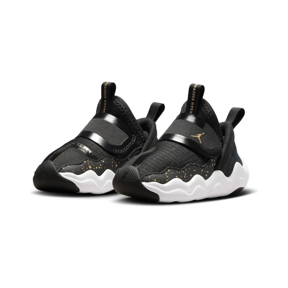 Jordan 23/7 Black White Metallic Gold (DQ9294-017)
