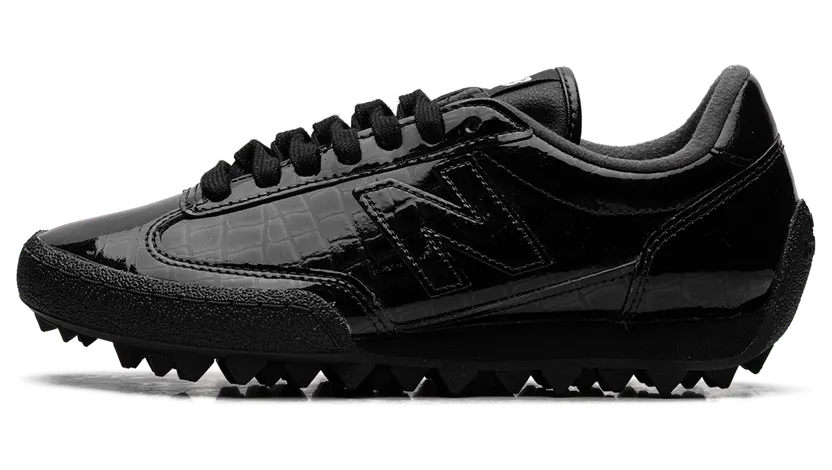 New Balance Gator Run “Black”: terreinbeest voor stad én pad