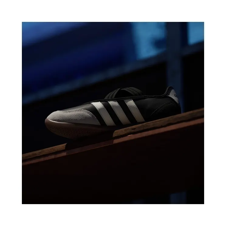 adidas-barreda HQ7401