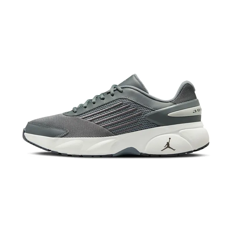 Jordan Trunner Flow “Smoke Grey / Dark Smoke Grey / Iron Grey / Photon Dust” (IO2091-002)
