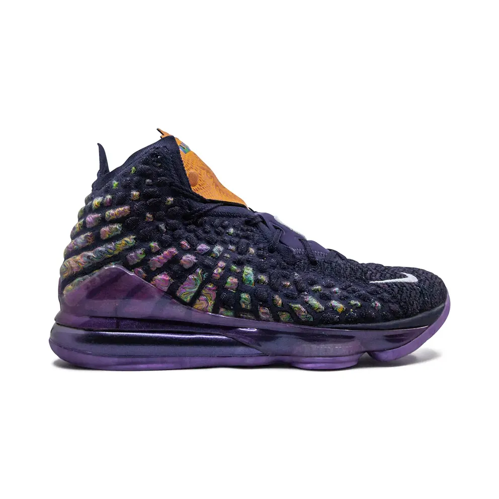 Nike ‘LeBron XVII Monstars’ – Violett (CD5050)