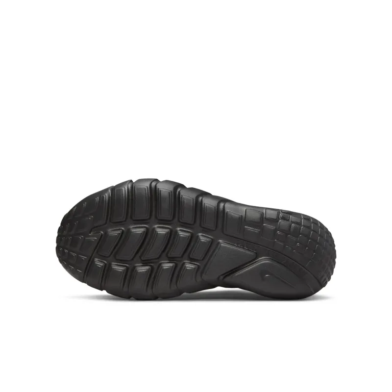 Nike Flex Runner 2 Older Kids’ Road Running Black (DJ6038-001)