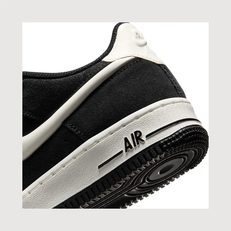 nike-air-force IV5765-001