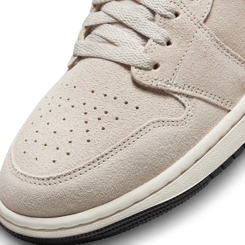 air-jordan-1 DZ4129-102