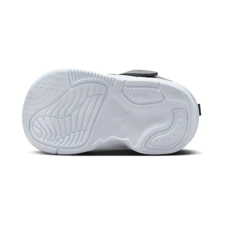 air-jordan-max-aura DZ4355-007