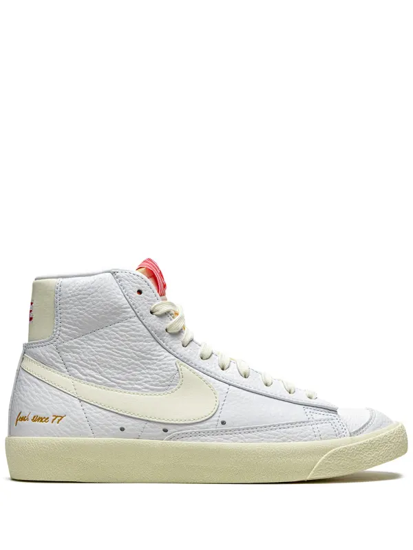 Nike Blazer Mid ’77 VNTG Popcorn sneakers – White (CW6421)