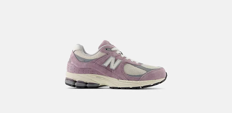 New Balance 2002R “Ice Wine White” (U2002RRB)