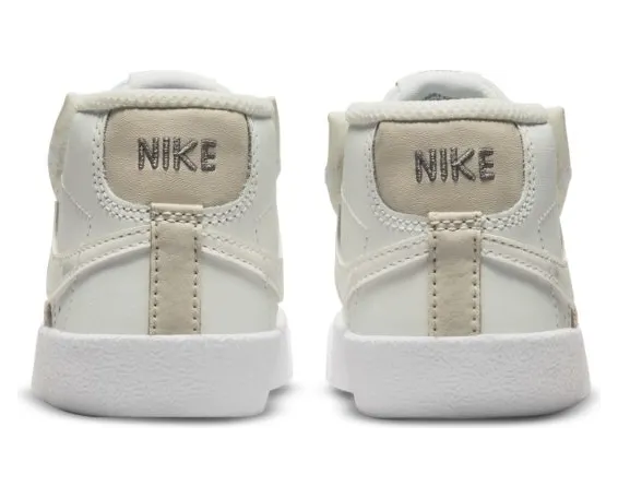 nike-blazer DA4088-104
