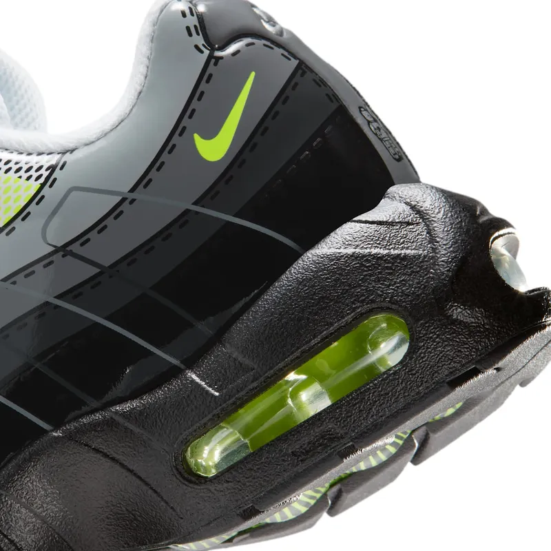 Nike Air Max 95 Black/Dark Smoke Grey/Smoke Grey/Metallic Silver (IU1715-002)