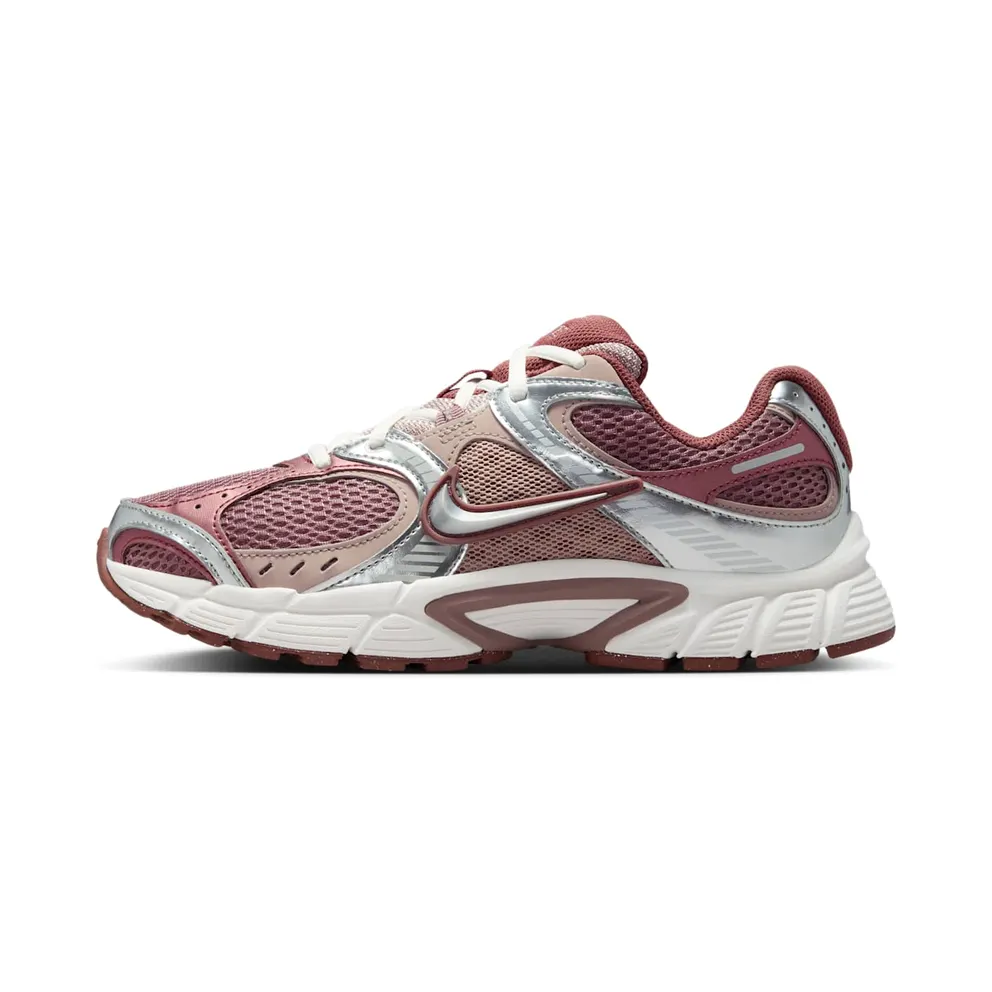 Nike V5 RNR “Smokey Mauve / Red Sepia / Malt / Metallic Silver” (HQ7901-200)