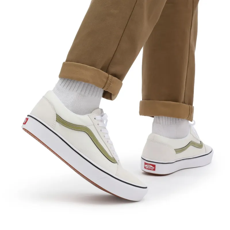 VANS Basics Comfycush Old Skool Shoes White (VN0A5DYCB1N)