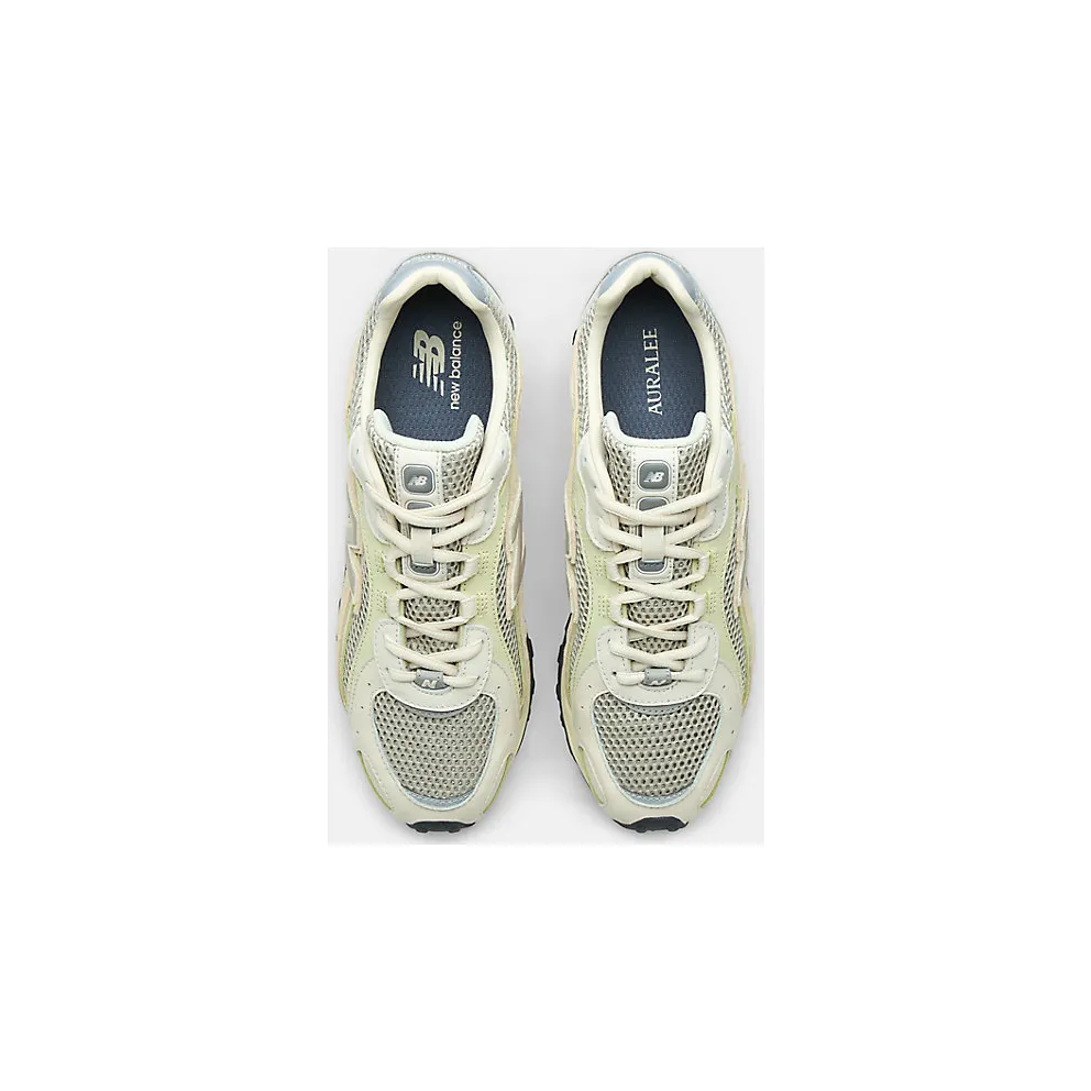 AURALEE x New Balance 204L (U204L7YU)