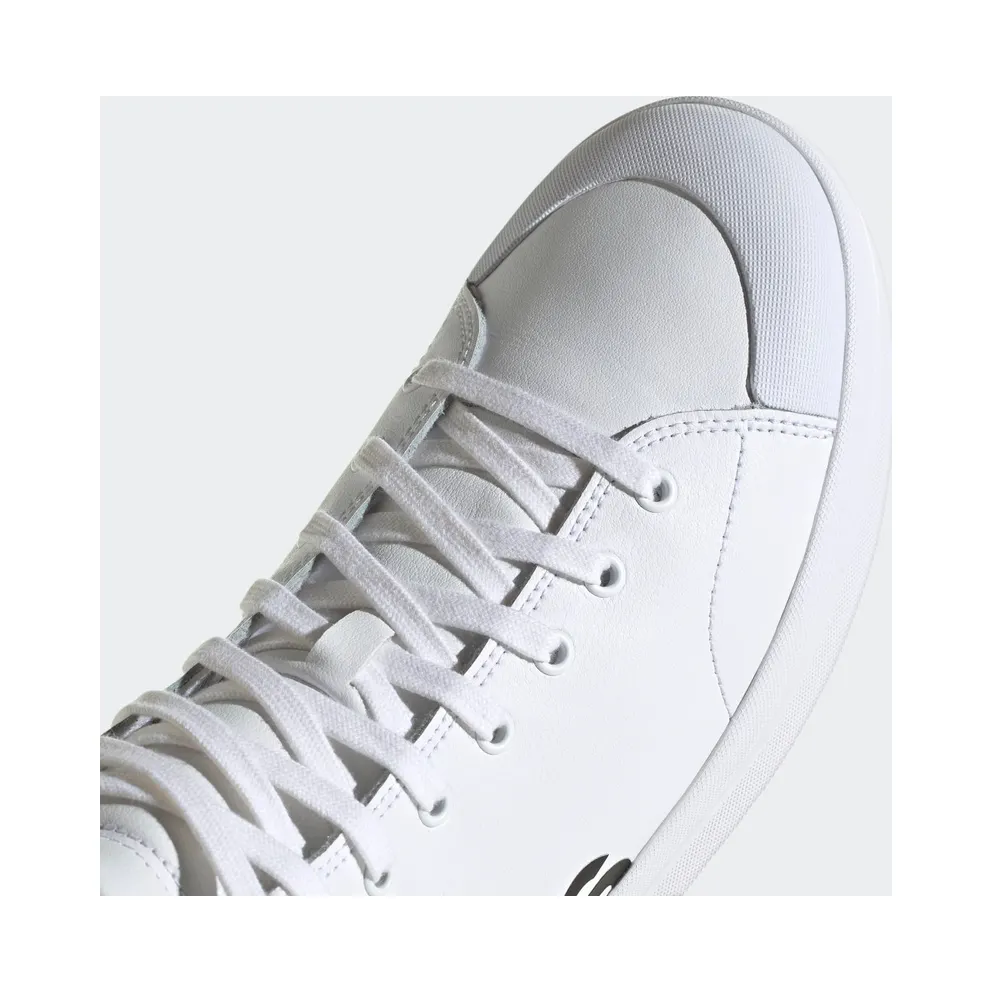 adidas Bravada Mid LTS Cloud White / Core Black / Cloud White (H00646)