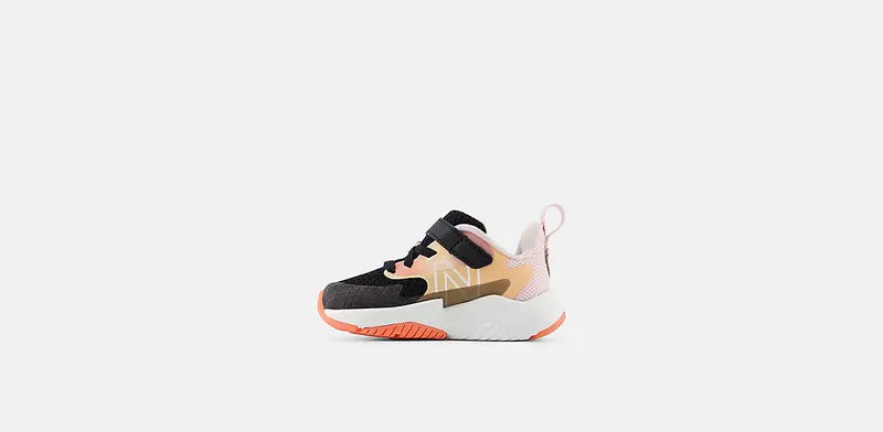 New Balance Rave Run v2 Bungee Lace Black Flare Rose Sugar (ITRAVF2)