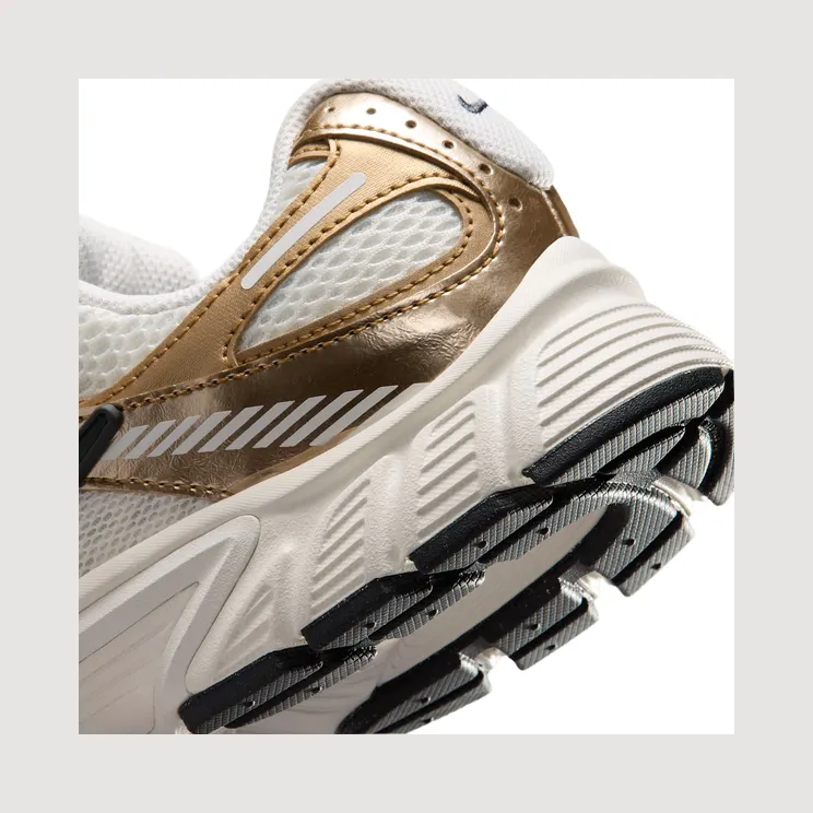nike-v5-rnr HQ7901-116