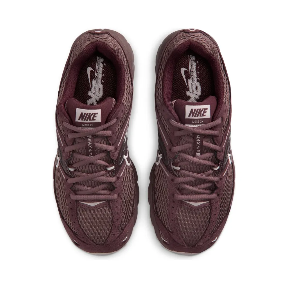 Nike Air Max Moto 2k SE “Tattoo Burgundy Crush” (IO4862-500)