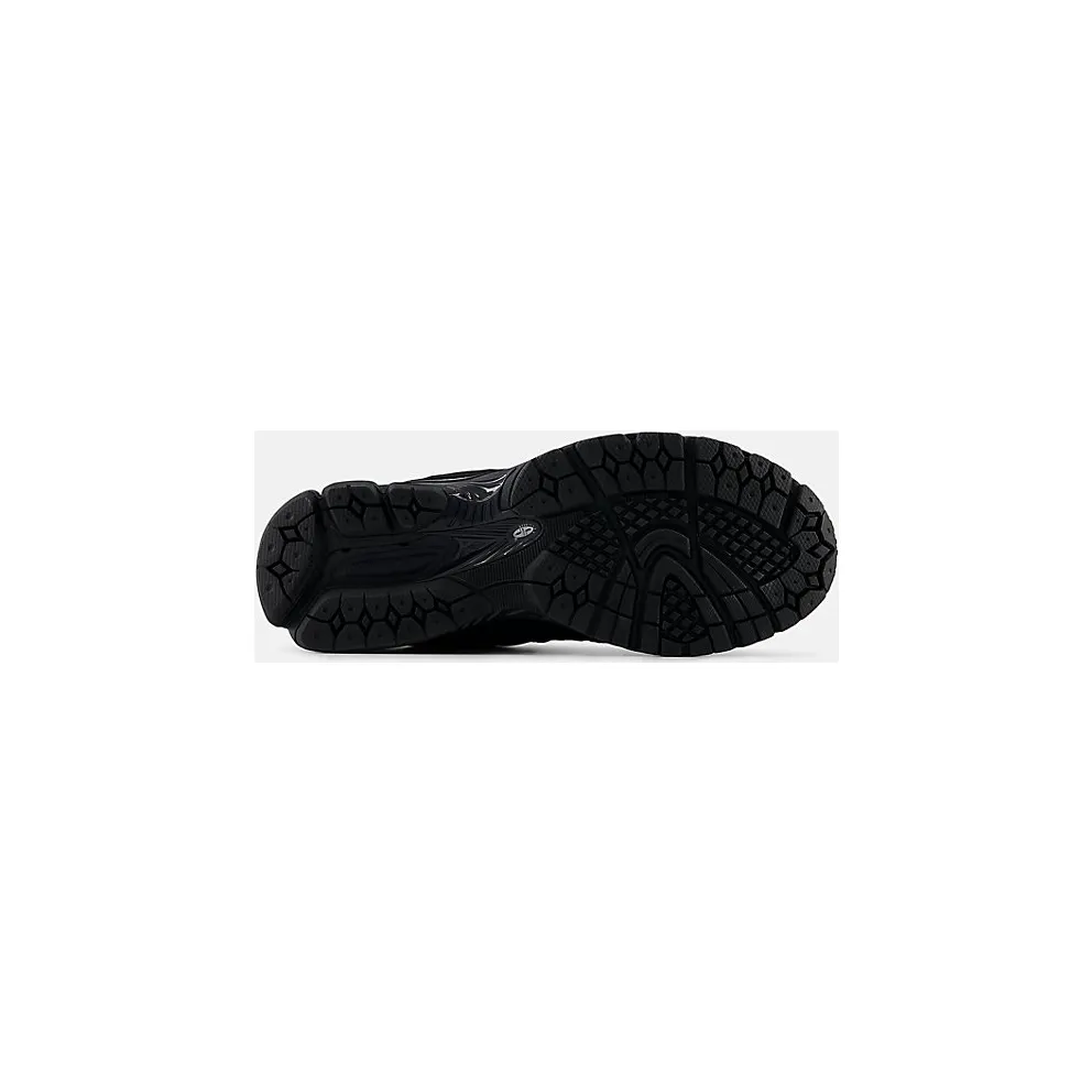 New Balance 2002R “Black Metallic” (U200278J)