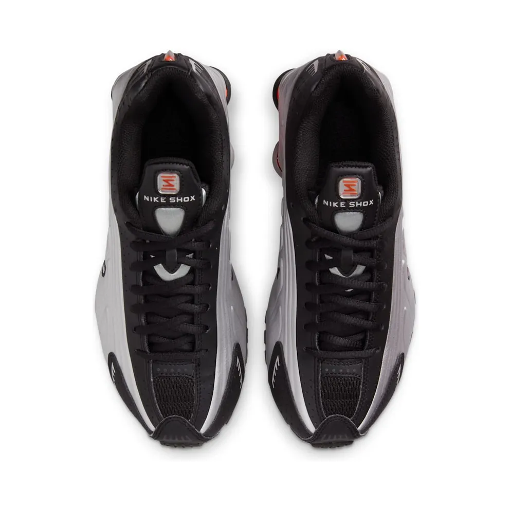 Nike Shox R4 GS “Metallic Silver Black Picante Red” (CW2626-005)