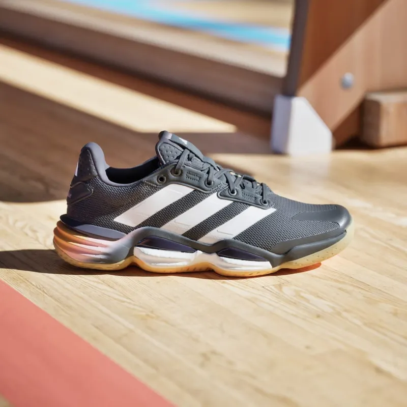 Adidas Stabil 16 Indoor Core Black / Zero Metalic / Aurora Black (IE3585)