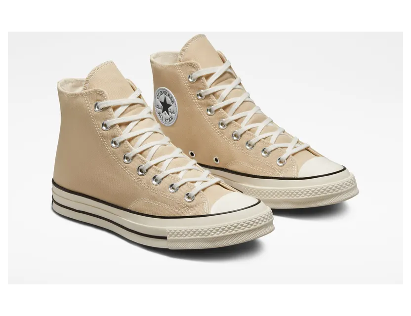 converse-chuck-taylor-all-star A03446C