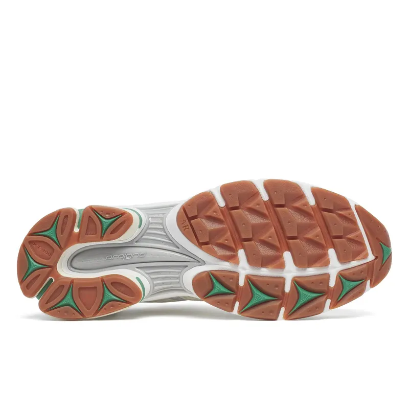 SAUCONY ProGrid Triumph 4 “Light Tan / Green” (S70935-2)
