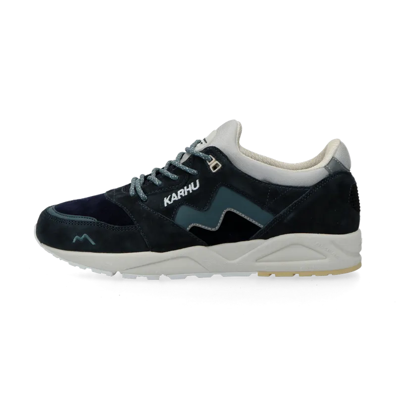 Karhu Aria 95 (india ink / stormy weather) – F803116