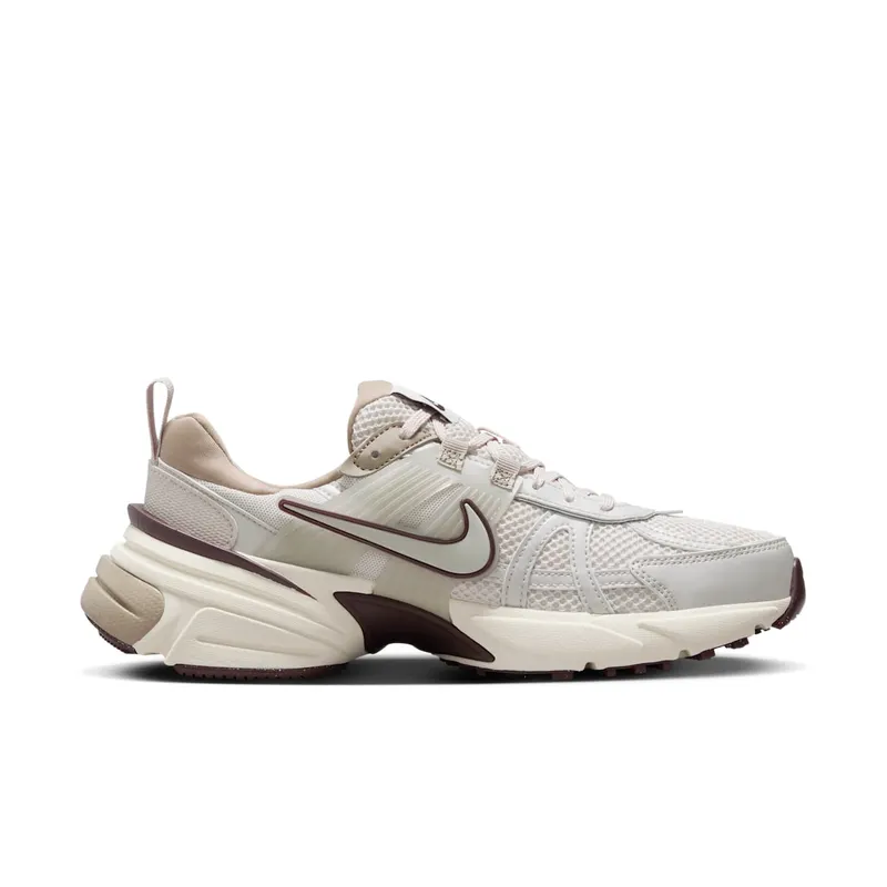 Nike V2K Run (lt orewood brn / light bone / khaki / earth) – FD0736-103