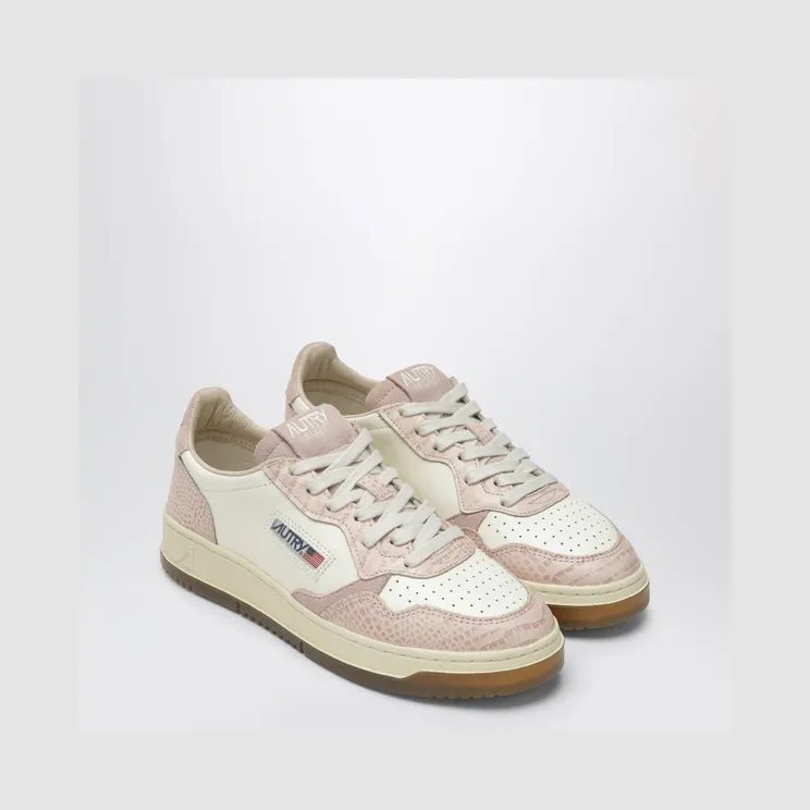 Medalist Low sneakers in white/pink with crocodile-effect inserts AULWCZ03/T_AUTRY-CZ03_500-41