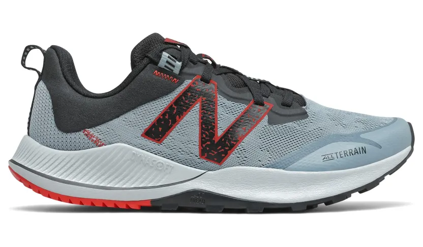 new-balance-sneaker MTNTRCK4