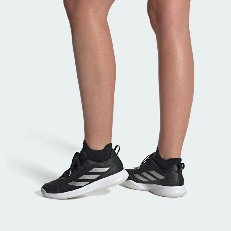 Adidas Avaflash Low Tennis Core Black / Silver Metallic / Cloud White (IG9543)
