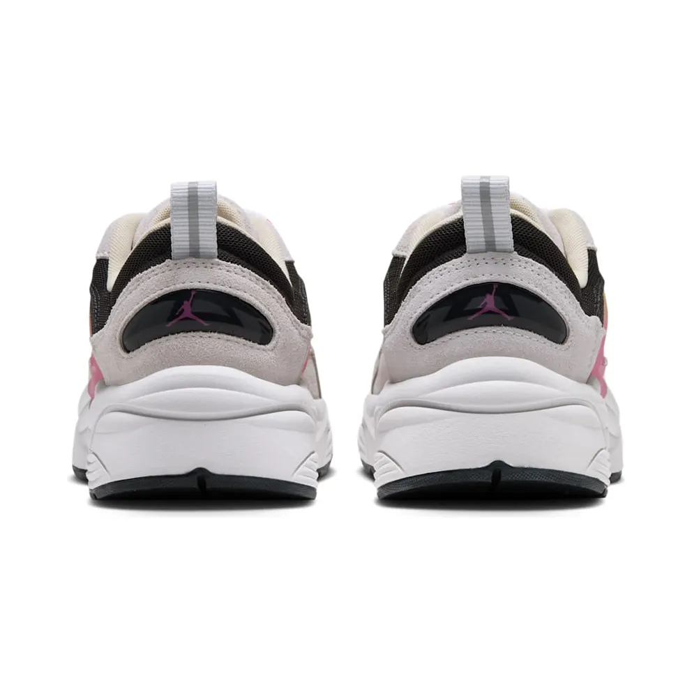 Air Jordan Trunner O/S “Off White Anthracite Fire Pink” (IX3524-101)