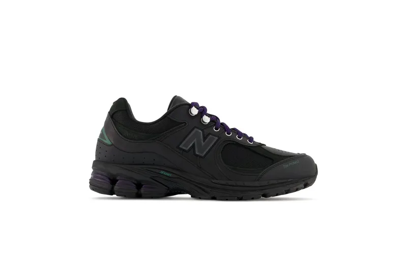 New Balance 2002R Wonderland Pack Black (M2002RWN)