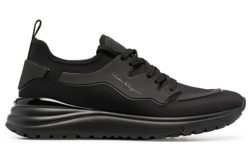 Ferragamo Sneakers mit Logo-Print – Schwarz (742175)