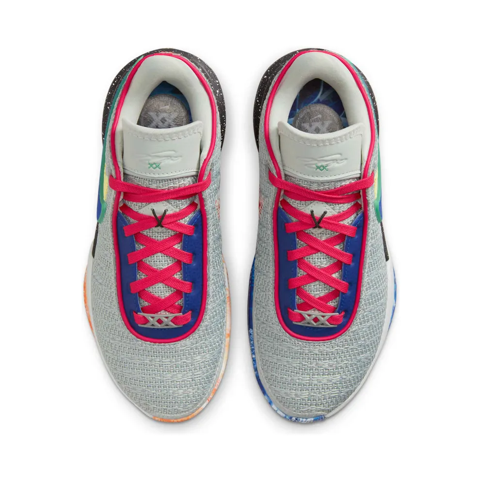 Nike LeBron 20 Nike Lifer (DQ8651-002)