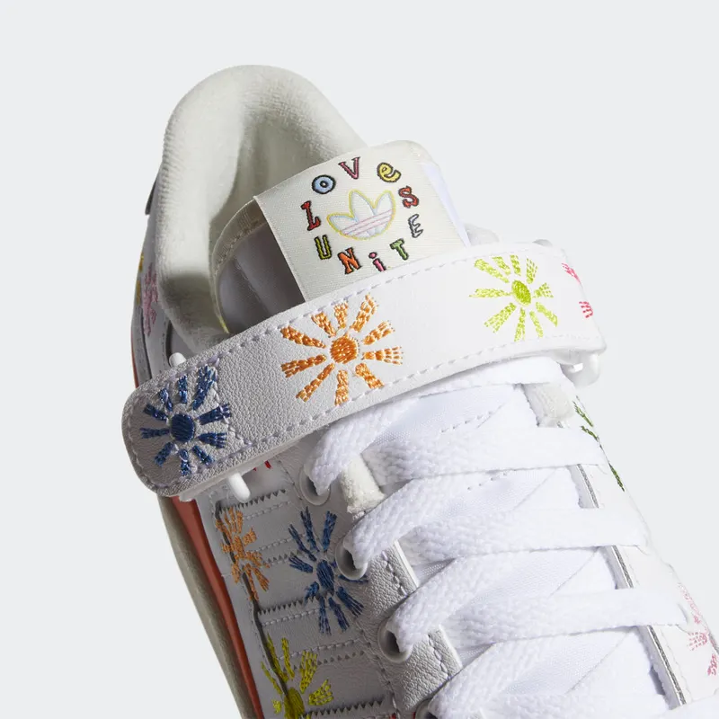 adidas Forum Low Pride Cloud White / True Pink / Off White (GW2416)