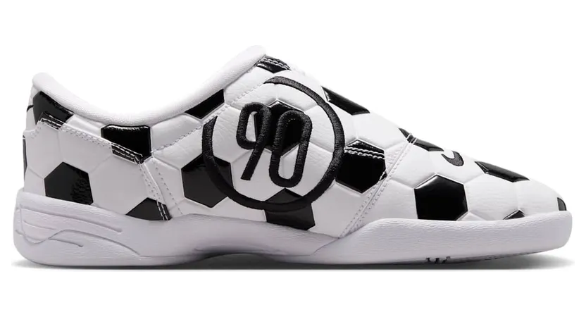 nike-total-90 IO2388-100