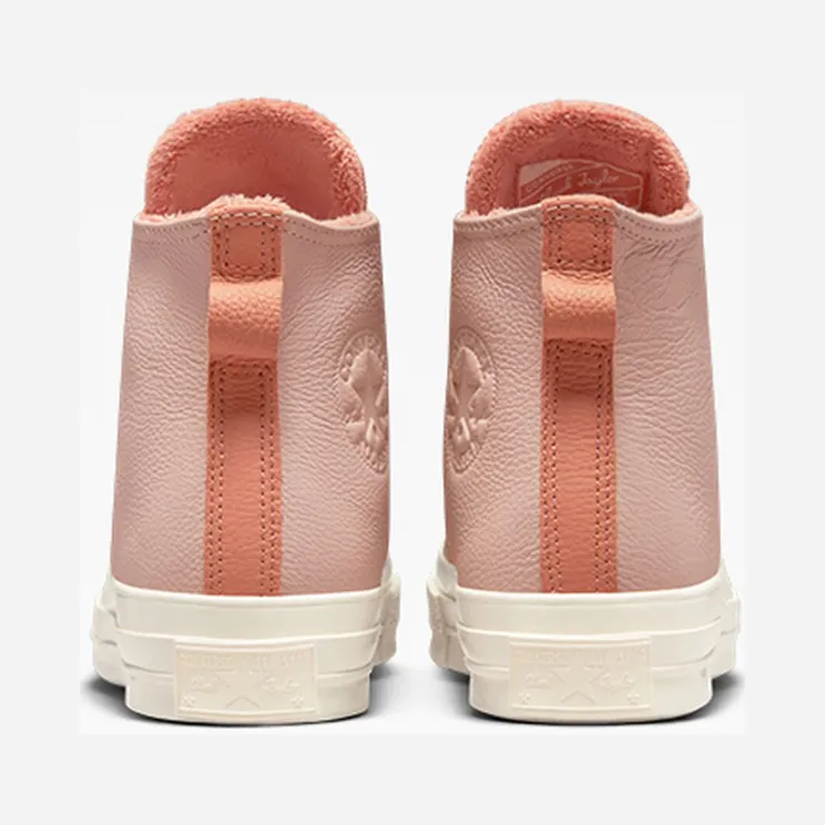 converse-sneaker A01332C