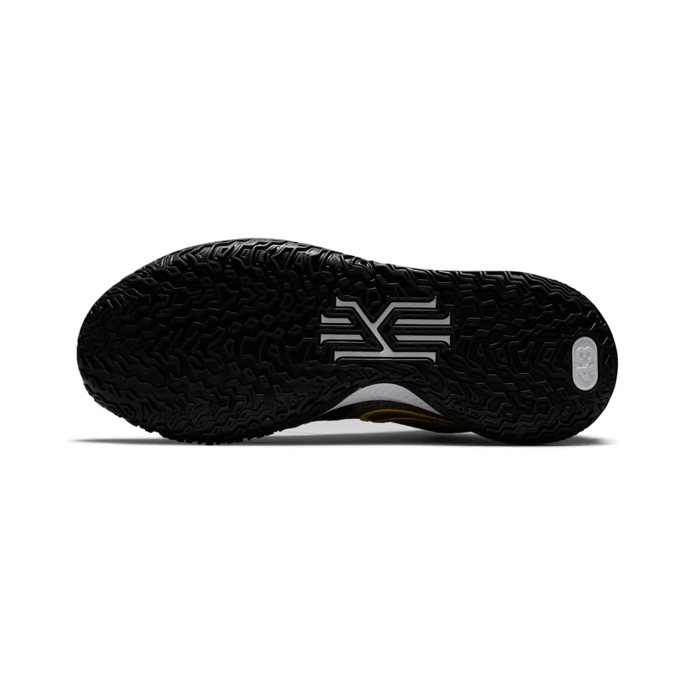 Nike Kyrie Low 4 “Black / White / Metallic Gold” (CW3985-001)