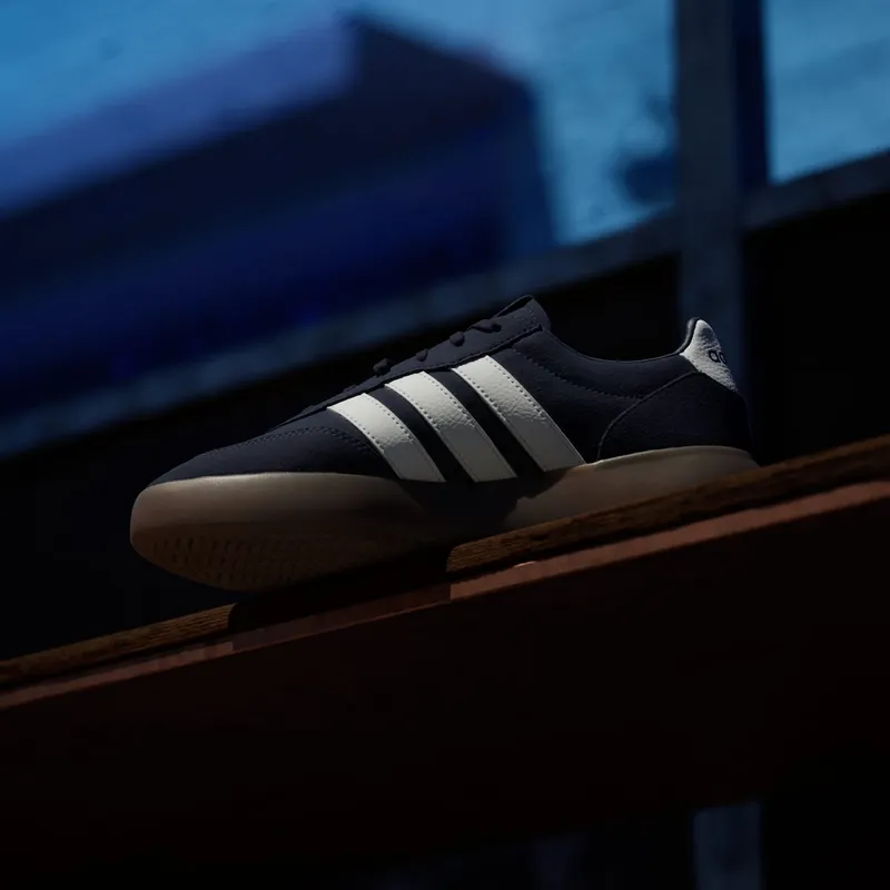 Adidas BARREDA DECODE Shoes Night Indigo / Off White / Gum (KK4718)