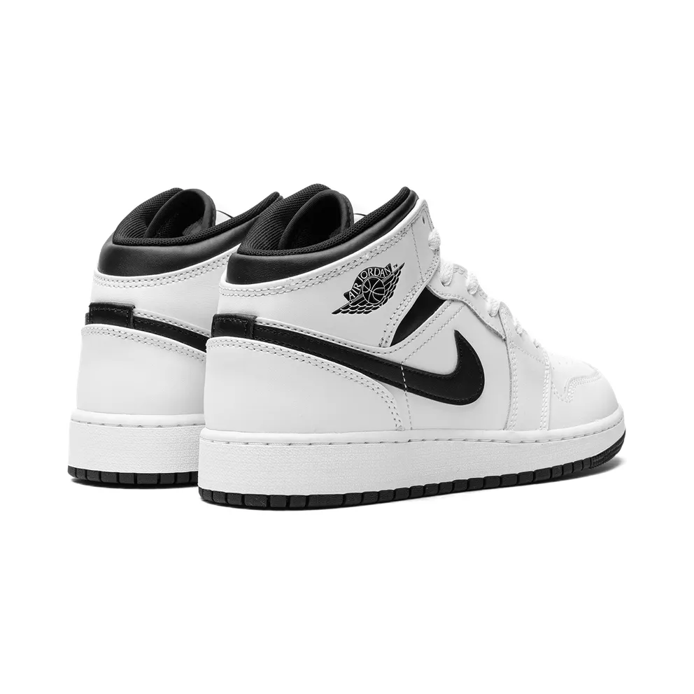 Air Jordan 1 Mid GS “White/Black” (DQ8423-132)