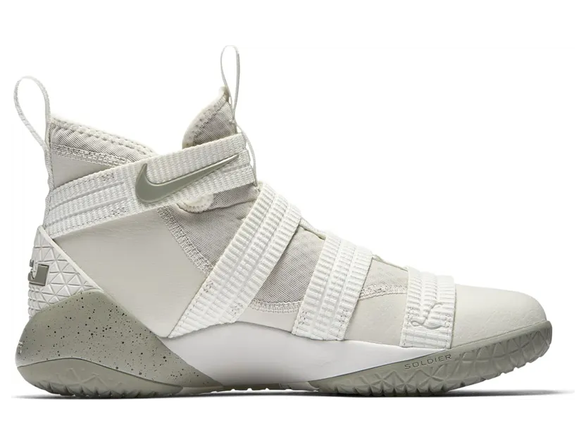 nike-lebron-soldier 897646-005