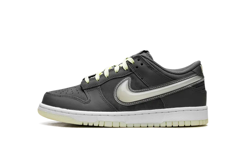 Nike Dunk Low GS Halloween “Halloween – Glow in the Dark” (HQ3569-068)