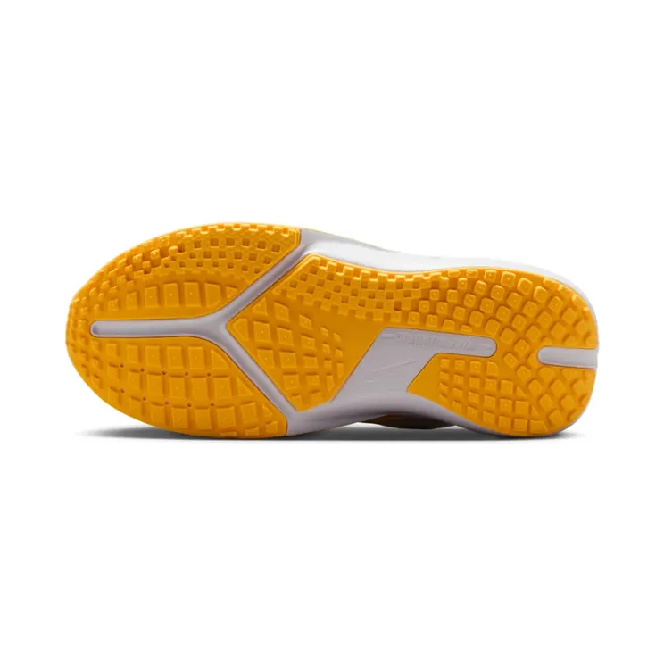 nike-sonic-fly FZ0016-100